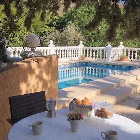 Casa Con Piscina * Calpe