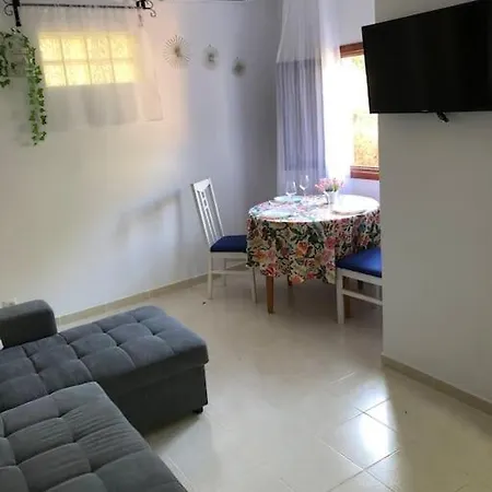 Casa Con Piscina *