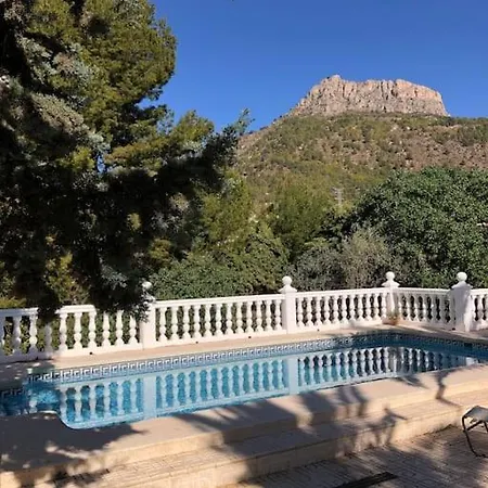 Casa Con Piscina *